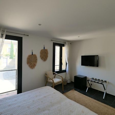 Chambres Du Vieux Bistrot Cabrieres-d'Avignon Ngoại thất bức ảnh