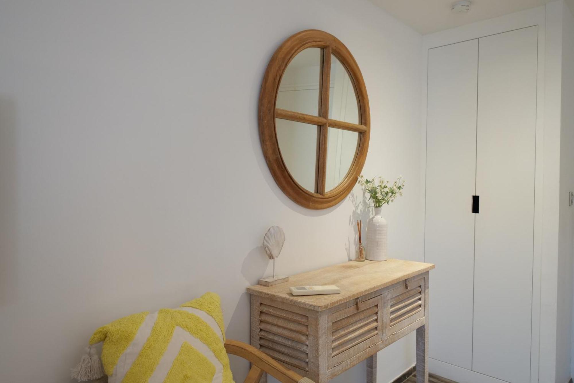 Chambres Du Vieux Bistrot Cabrieres-d'Avignon Ngoại thất bức ảnh