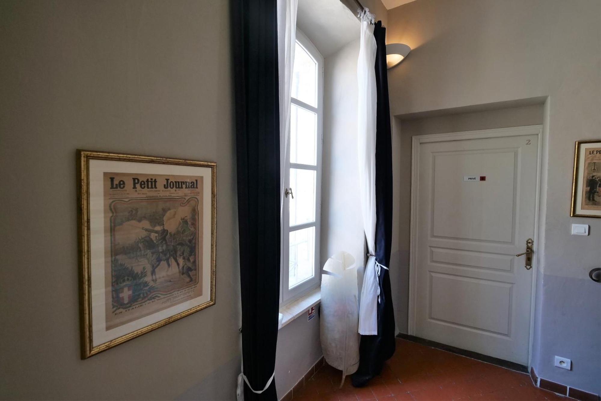 Chambres Du Vieux Bistrot Cabrieres-d'Avignon Ngoại thất bức ảnh